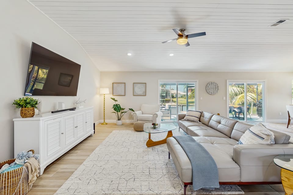 Swim Spa + Dock! Boater's Retreat on Marco Island House in Marco Island