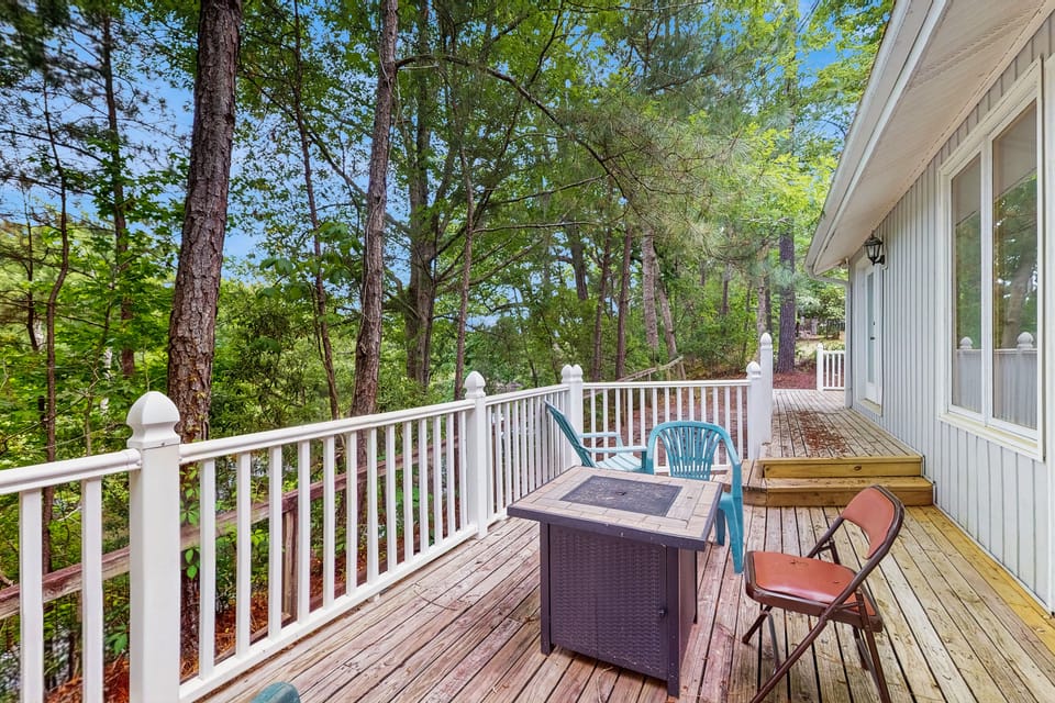 Deck & Private Dock! Waccamaw River Retreat House in South Carolina