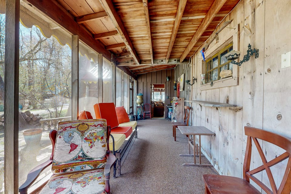 Boat, Fish, Swim! Lakefront Wisconsin Gem w/ Pier House in Wisconsin