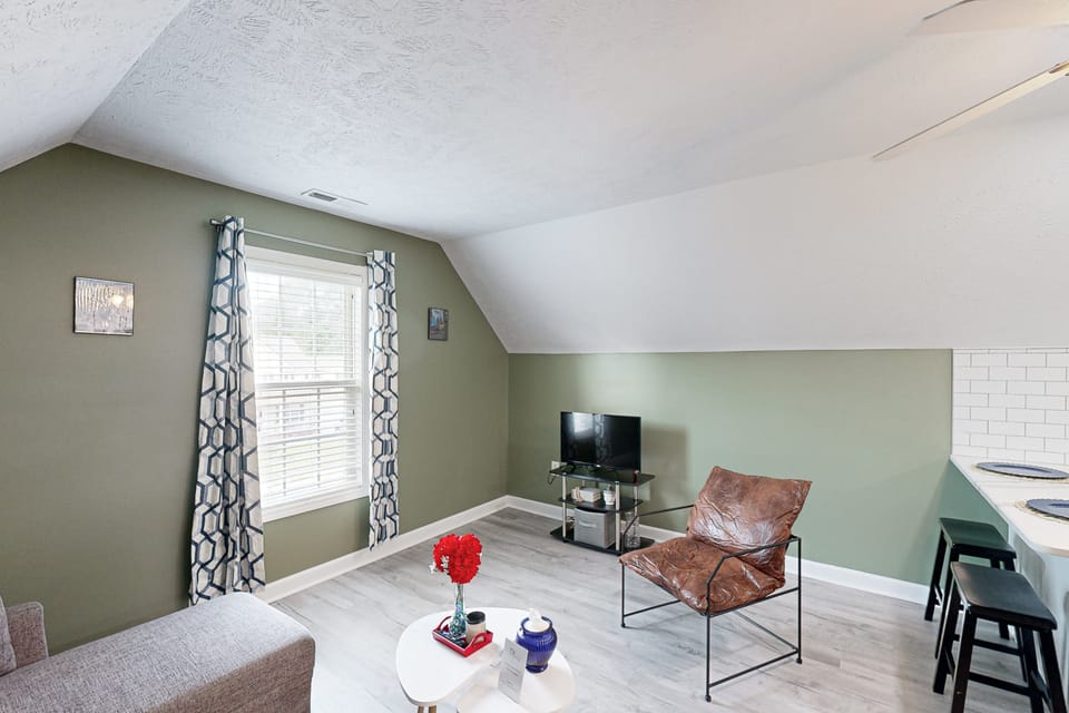Golf, Hike & Explore! Pet-Friendly Home in Cameron House in North Carolina