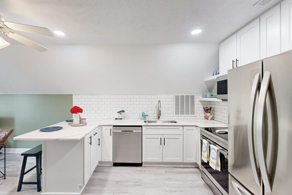 Golf, Hike & Explore! Pet-Friendly Home in Cameron House in North Carolina