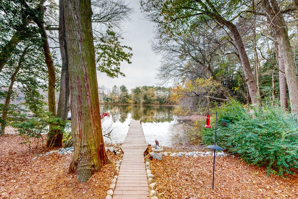 Salisbury Waterfront: Schumaker Pond Paradise! House in Salisbury