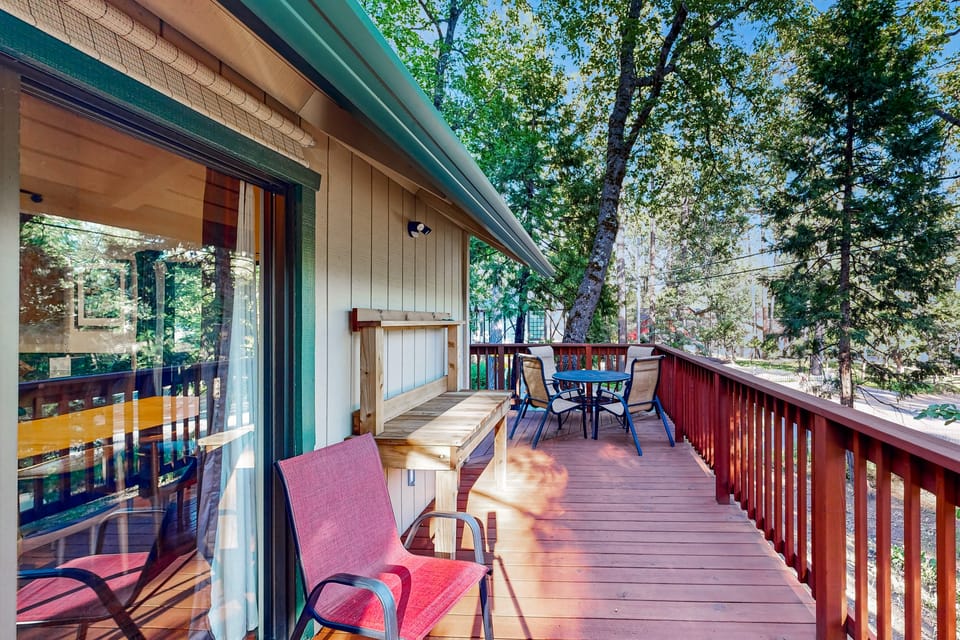 Walk to Golf & Restaurants: Serene Twain Harte Gem House in Twain Harte