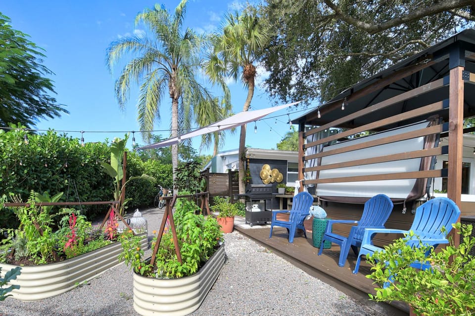 Near Old Naples! Coastal Escape w/ Tropical Patio House in East Naples