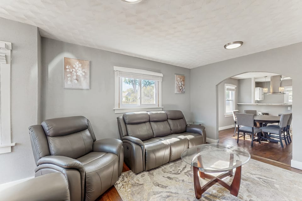 Near Beach! Group-Friendly Michigan City Retreat House in Michigan City