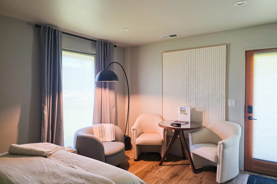 Walk to River: Myrtle Creek Studio Near I-5 Apartment in Oregon