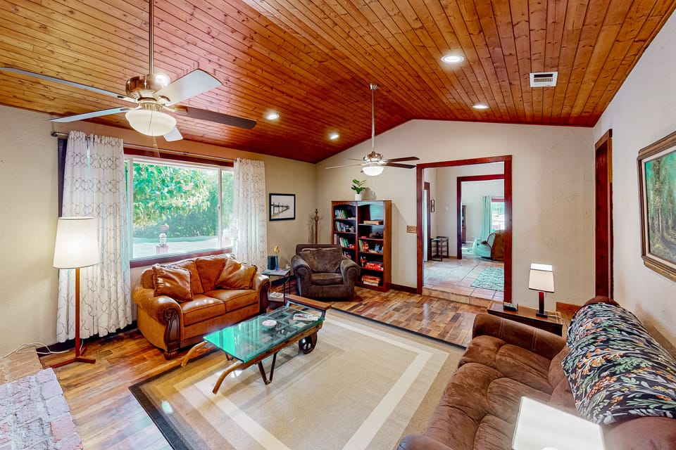 Sweeping Views! Charming Home Near Dtwn Jamestown House in Calaveras County