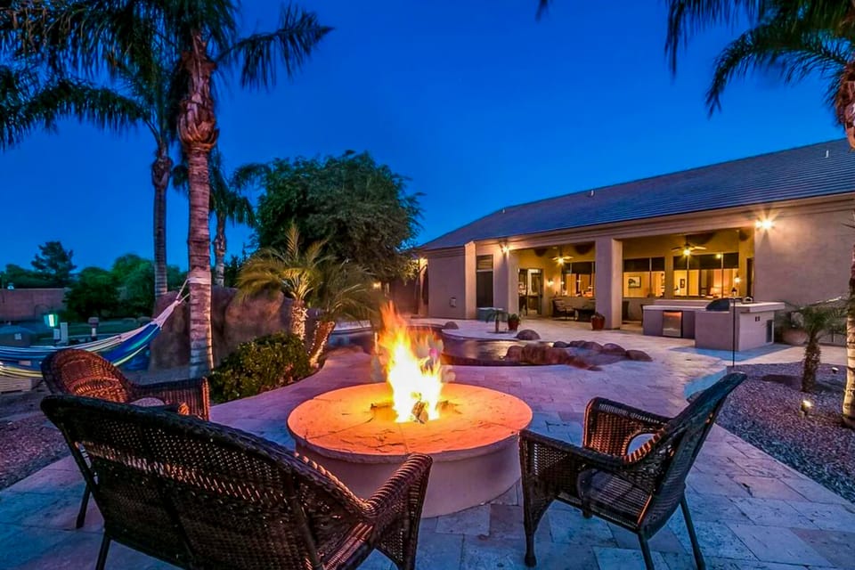 Saltwater Pool & Fire Pit: Luxe Queen Creek Oasis! House in Queen Creek
