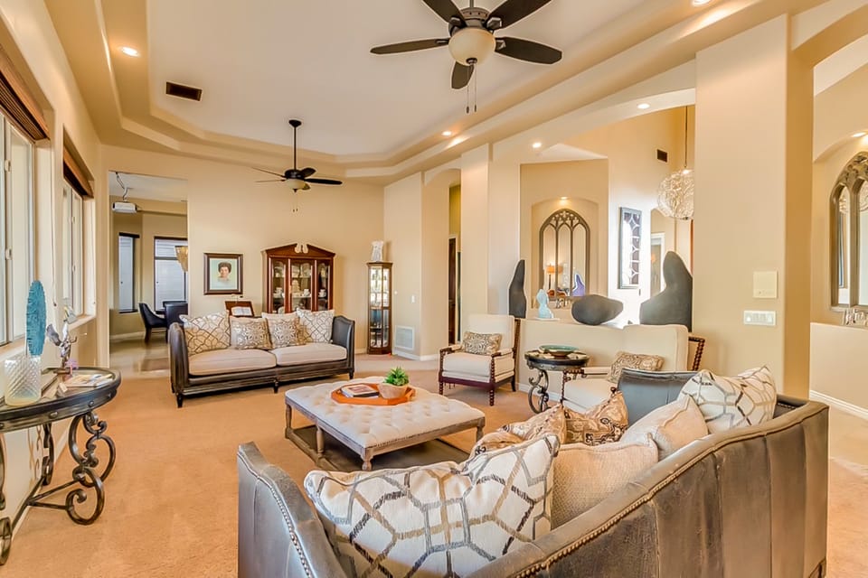 Saltwater Pool & Fire Pit: Luxe Queen Creek Oasis! House in Queen Creek