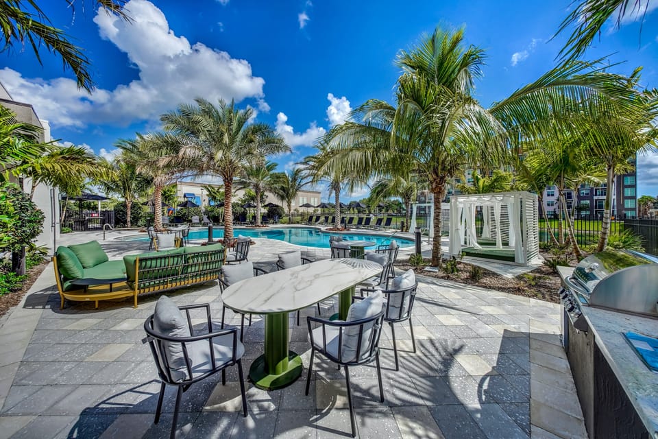 Walk to Hard Rock Stadium! Miami Condo w/ Pool Apartment in Miami Gardens