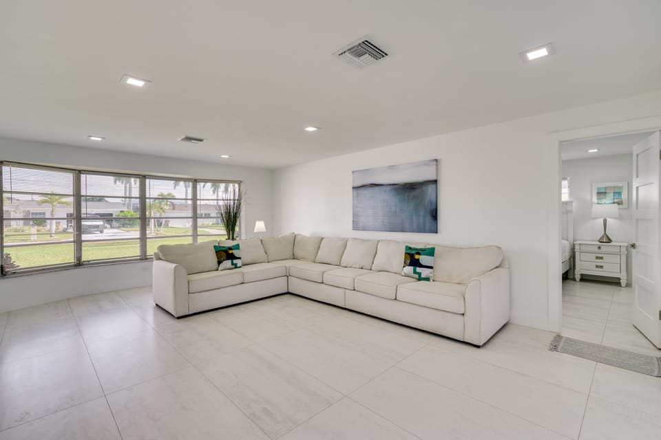 2 Mi to Marina & Beach: Cape Coral Home w/ Dock House in Cape Coral