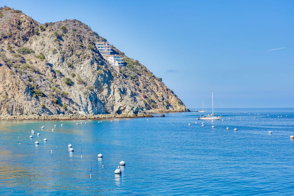 Remodeled, AC, Walk to the Beach - Guest Favorite! House in Avalon