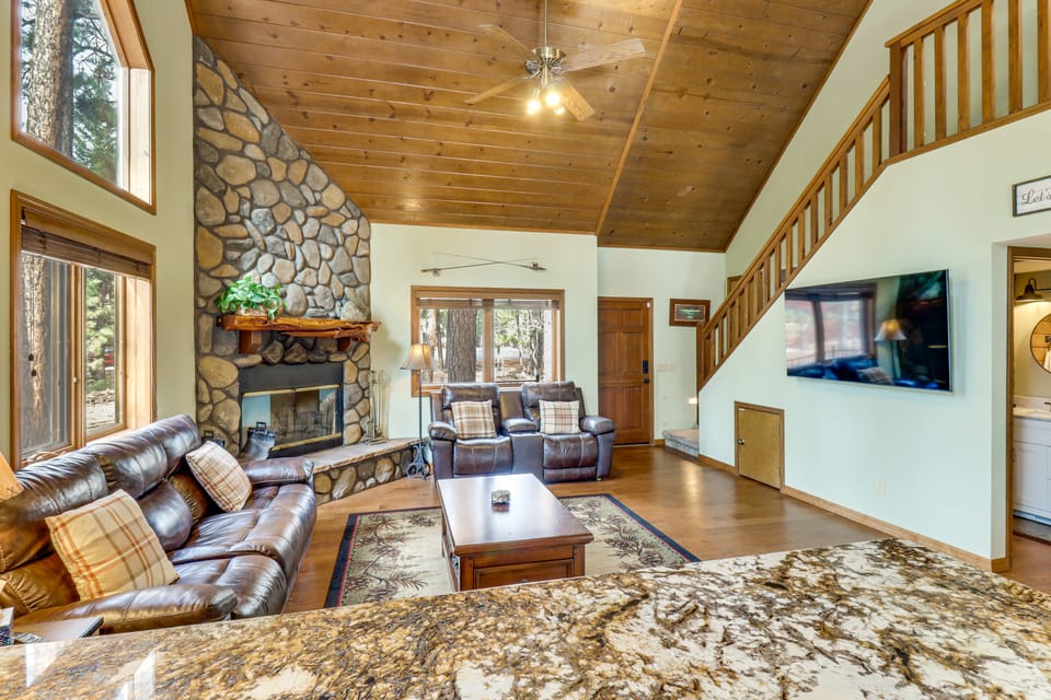 Golf, Hike, Explore! Family-Friendly Pinetop Haven House in Arizona