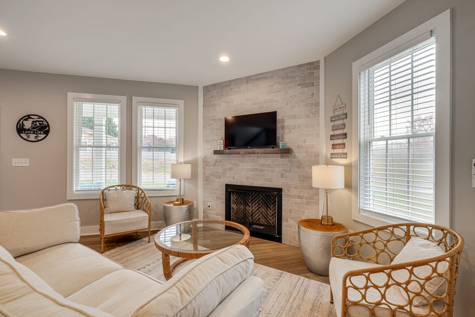 Getaway w/ Resort Perks at Smith Mountain Lake! House in Smith Mountain Lake