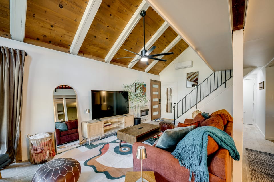 Frisco A-Frame: Near PGA Frisco & The Star! House in Frisco