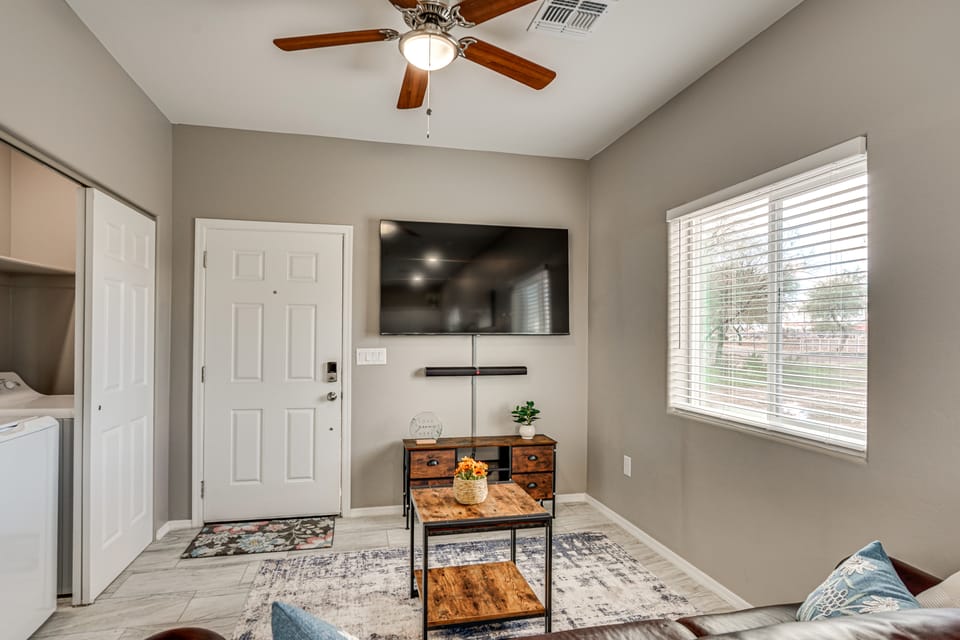 Near Casino & Dtwn! Tucson Townhome: Saguaro NP Apartment in Tucson