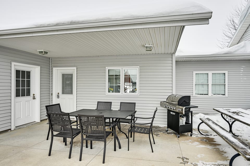 Near Amish Country & Shipshewana: Grill & Patio! House in Indiana