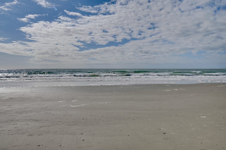 Spacious Home w/ Oceanside Village Resort Perks! House in Surfside Beach
