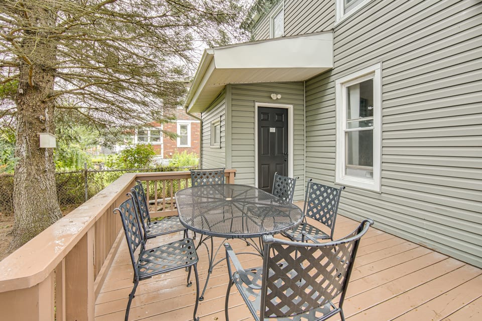 Game Room & Backyard: Modern Altoona Home! House in Altoona
