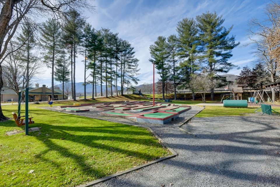 Cataloochee Adventure Hub w/ Family-Friendly Perks Apartment in Tennessee