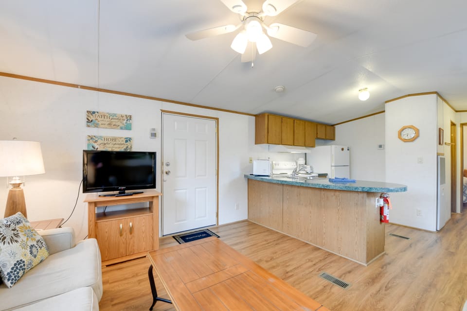 Blue Ridge Base Camp: Resort Cabin in Waynesville House in North Carolina