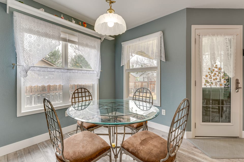 4 Mi to TPC Colorado: Dog-Friendly Gem in Berthoud House in Colorado