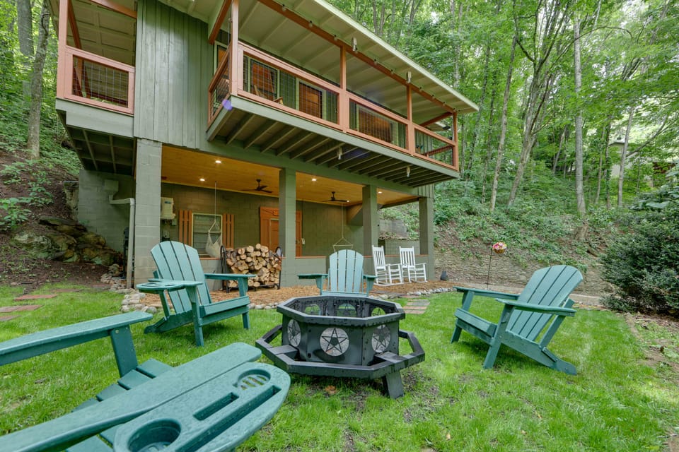 Quiet Family Cabin in Balsam: Hike, Ski, Explore House in Tennessee