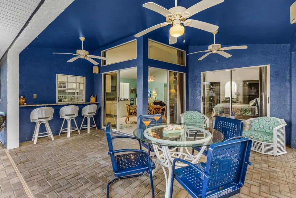 Bike to State Park: Family Getaway in Naples House in Naples Park