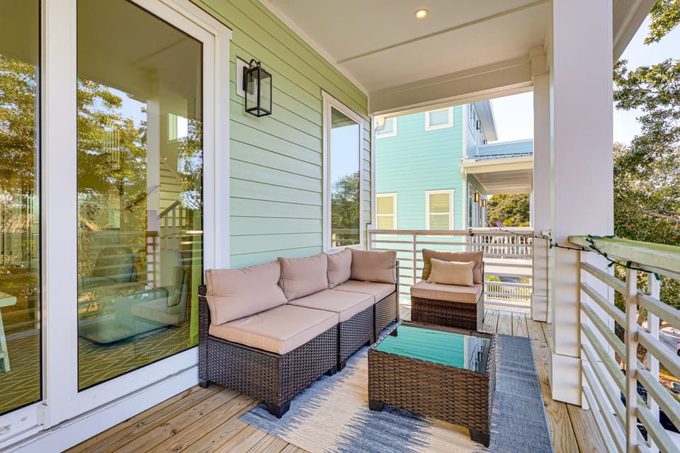 Walk to Water & Greenway! Luxe Carolina Beach Home House in Carolina Beach