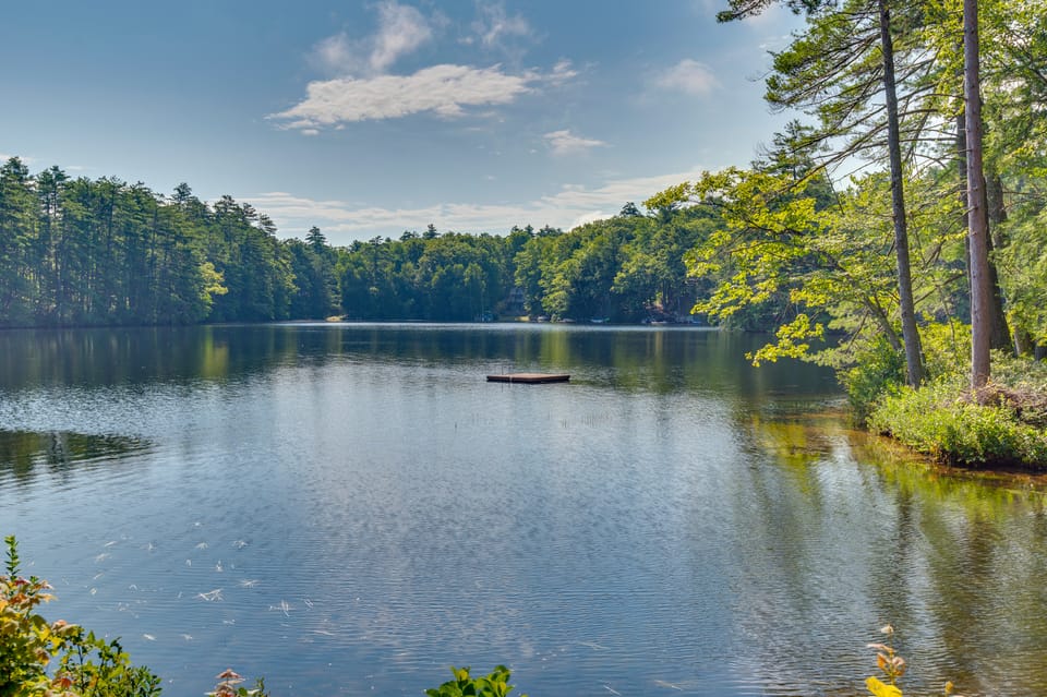 Waterfront Wakefield Retreat w/ Floating Dock House in Wakefield
