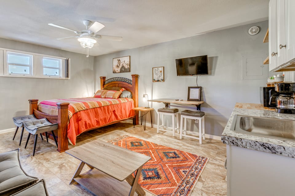 1 Mi to Ruidoso Winter Park! Studio w/ Pool Access Apartment in Alto