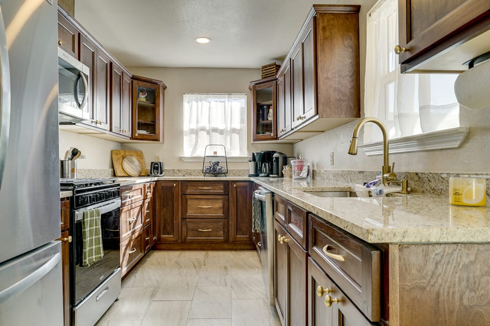 Fire Pit + Yard: El Paso Retreat By Fort Bliss! House in Ciudad Juarez