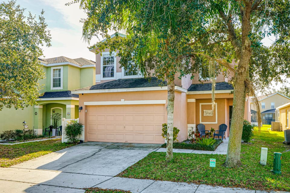 9 Mi to Disney: Davenport Home w/ Pool & Game Room House in Loughman