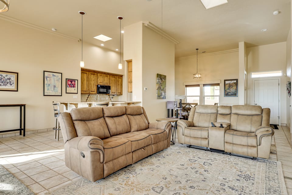 Golf, Hike & Stargaze: Quiet Home in Las Cruces House in Las Cruces