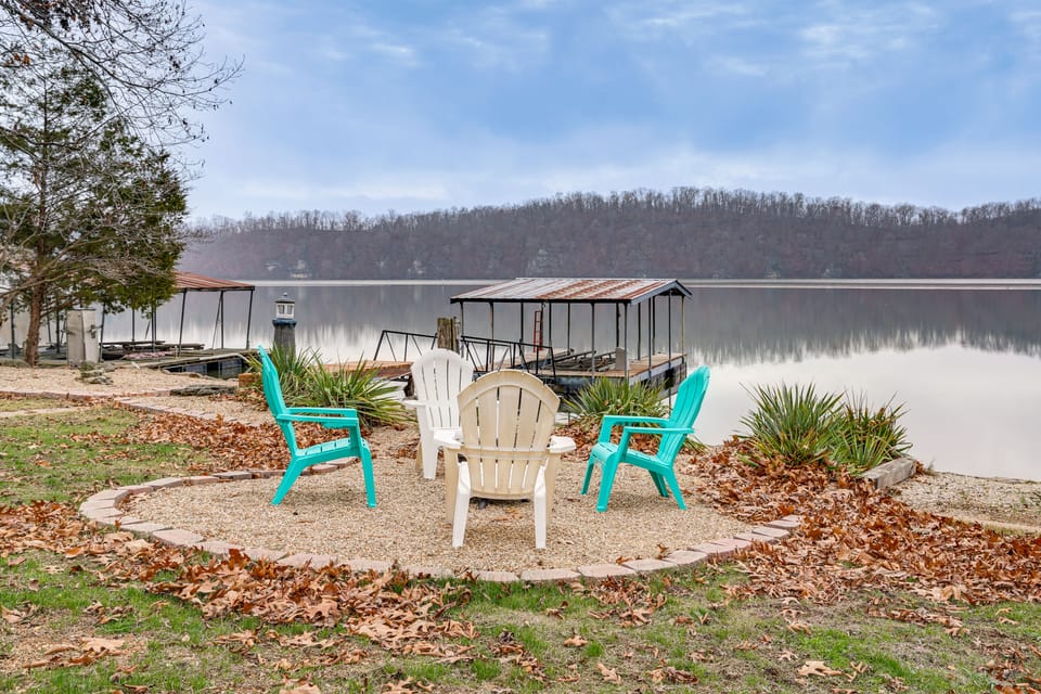 Dock, Deck & Dreamy Views! Lake of the Ozarks Home House in Lake of the Ozarks