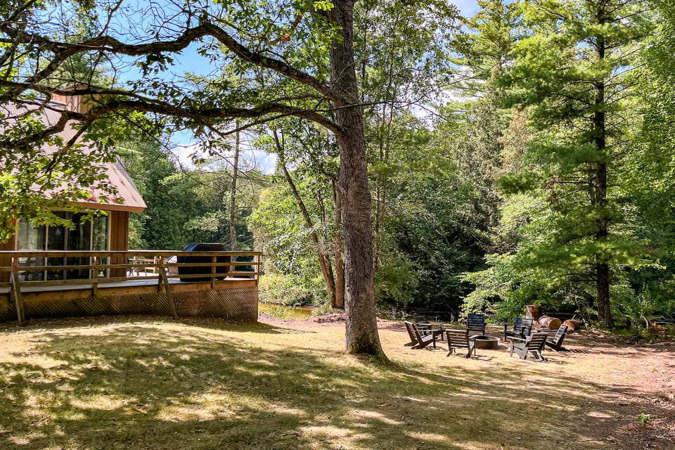Pere Marquette Riverfront Cabin w/ Fishing Access House in Michigan