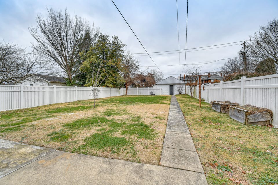 Walk to Marshall University: Home w/ Private Yard! House in Huntington