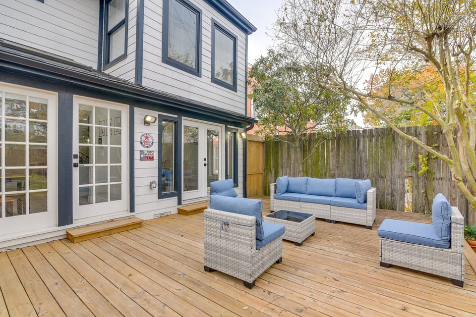 Home Near Hermann Park, Zoo, Museum District & NRG House in Houston