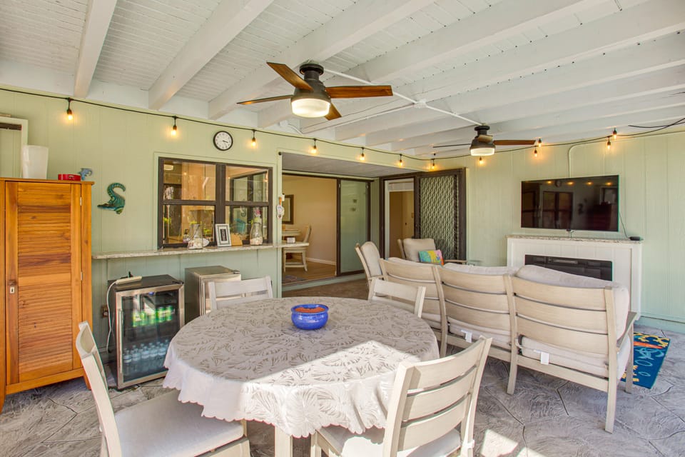 Port Charlotte Home w/ Heated Pool & Yard! House in Port Charlotte