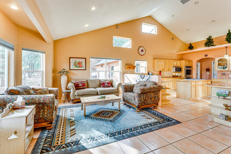 Hunters' Hideaway on 20 Secluded Acres in Taos! House in New Mexico