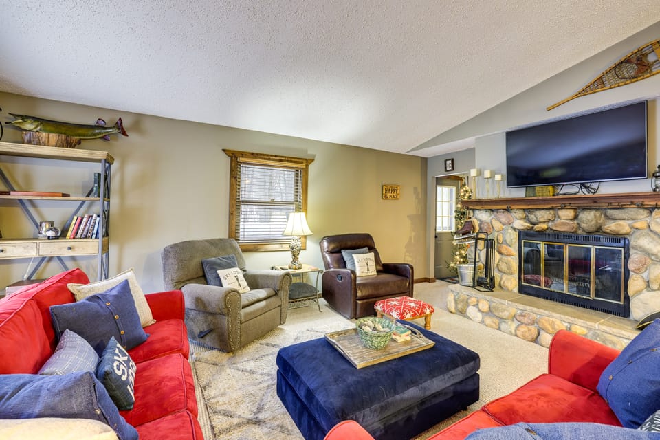 Crystal Mountain Resort Cabin: Golf, Hike, Swim! House in Michigan