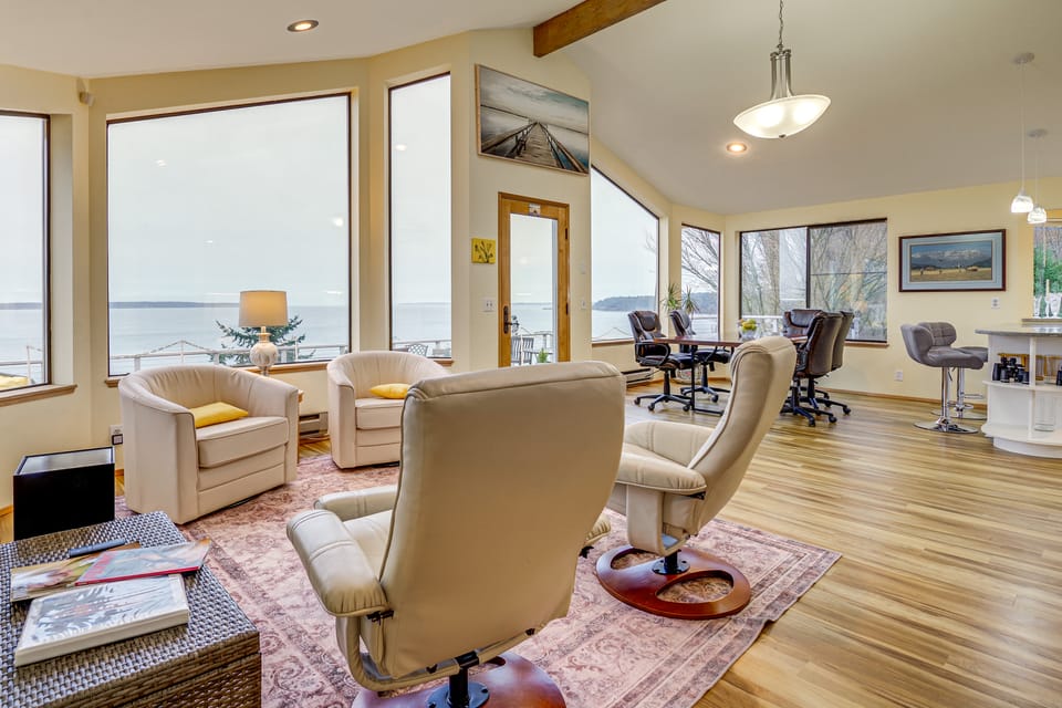 Uninterrupted Water Views! Whidbey Island Getaway House in Greenbank