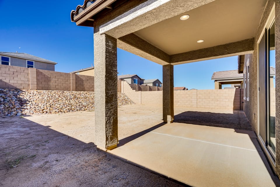 3 Mi to Casino Del Sol! Home w/ Dog-Friendly Yard House in Arizona