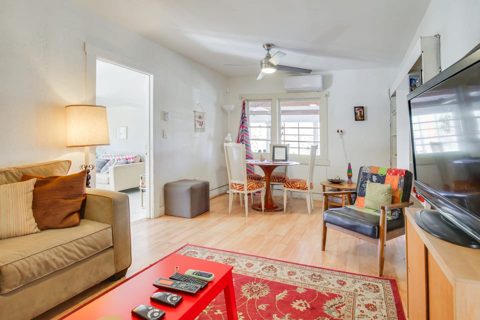 18 Mi to Joshua Tree NP: WFH-Ready Desert Escape House in Southern California