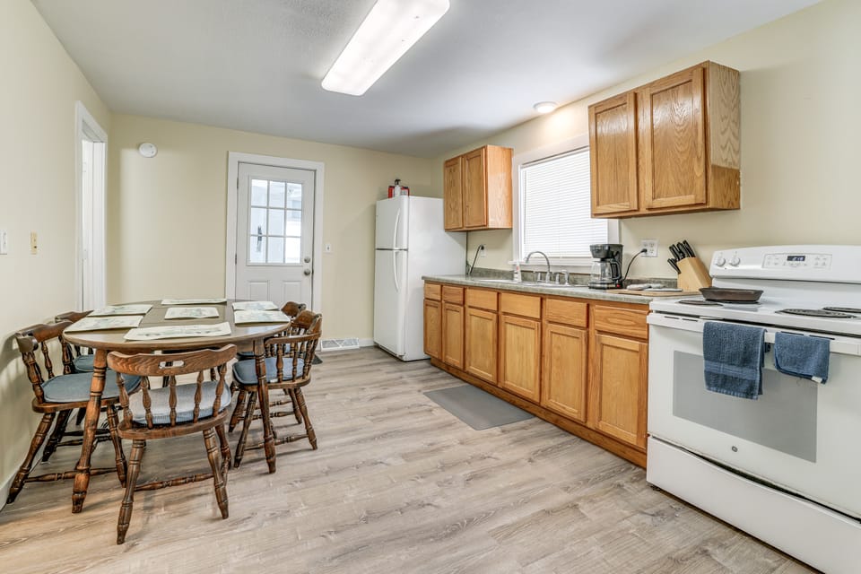 Bear Lake Home: 6 Miles to Arcadia Beach! House in Michigan