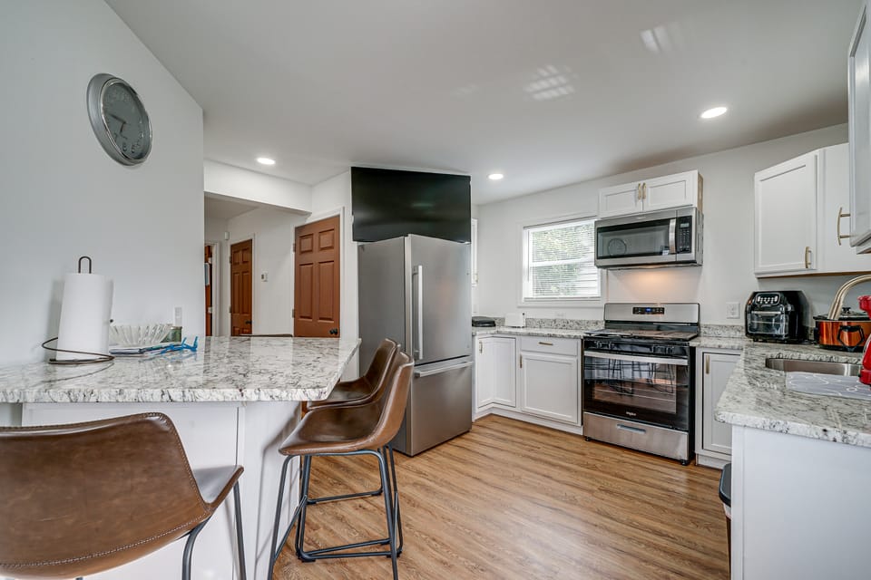1 Mi to Wilmington Riverwalk: Getaway w/ Gas Grill House in Wilmington