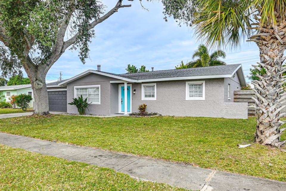 1/2 Mi to River! Poolside Escape on Merritt Island House in Merritt Island