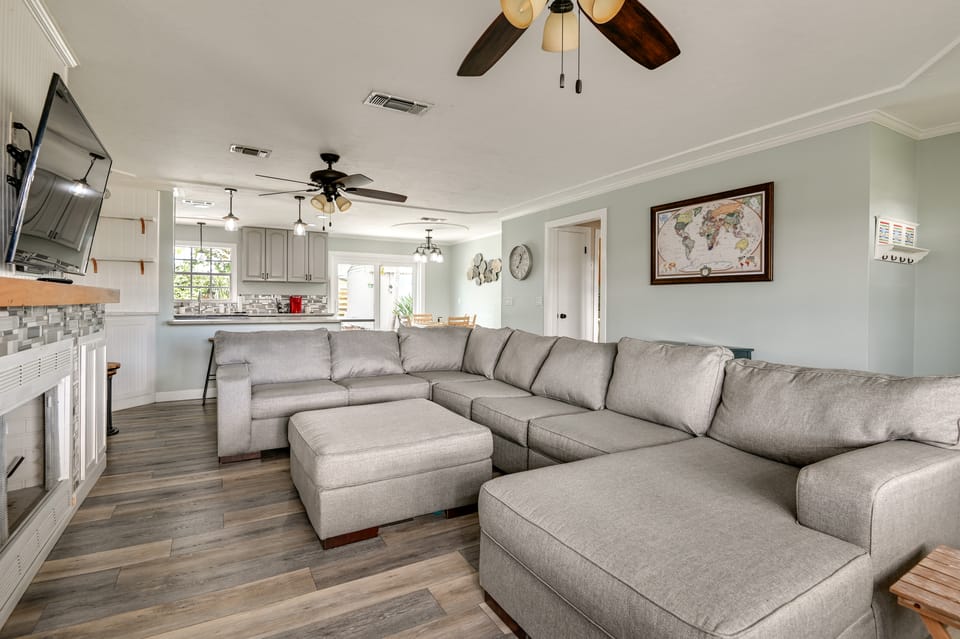 1/2 Mi to River! Poolside Escape on Merritt Island House in Merritt Island
