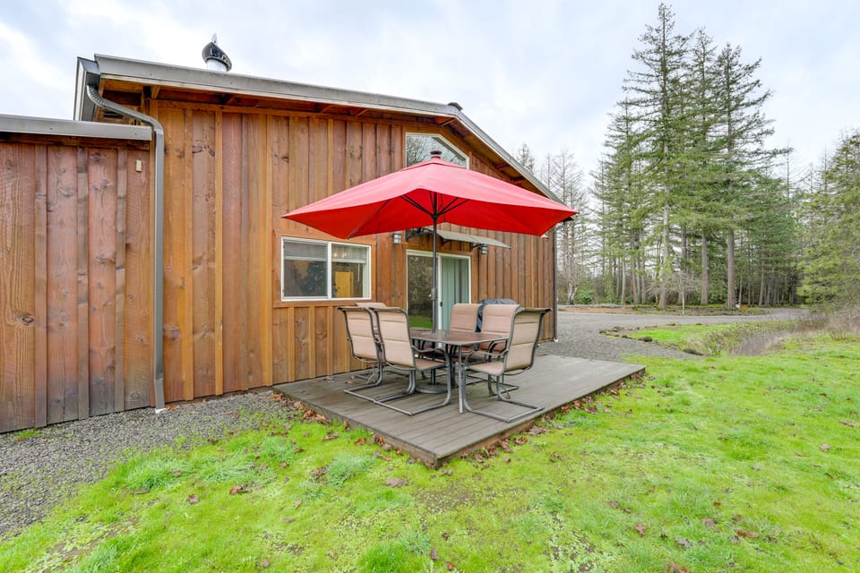 Willamette Valley Home on Working Horse Farm! House in Willamette Valley