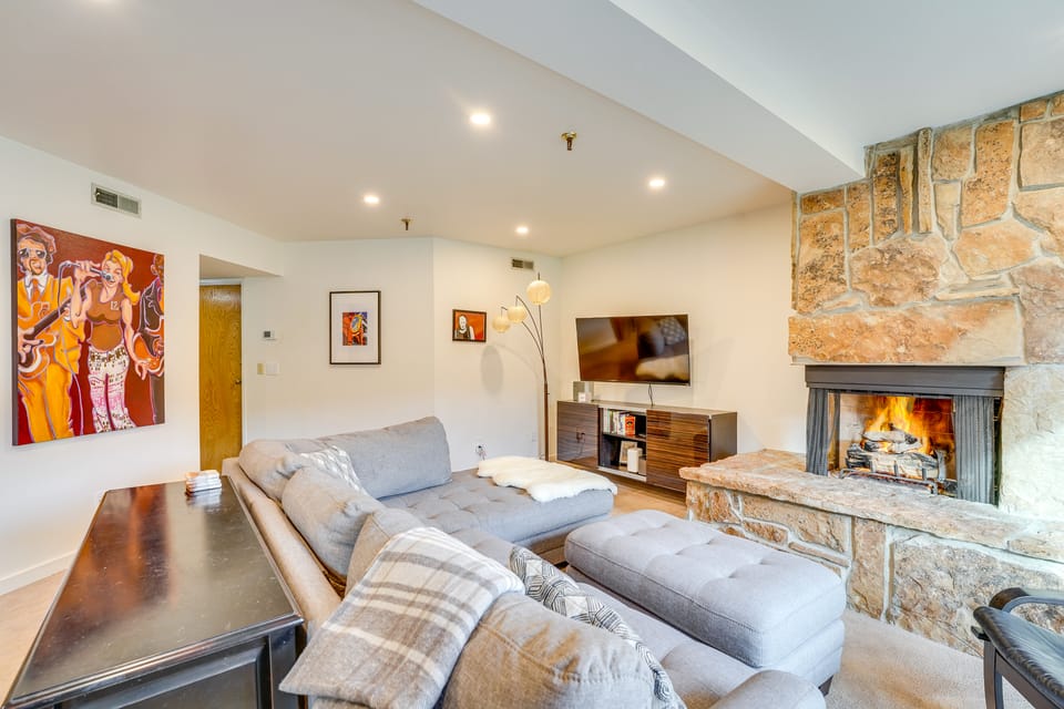 180-Degree Snow Park Views: Condo Near Deer Valley Apartment in Park City